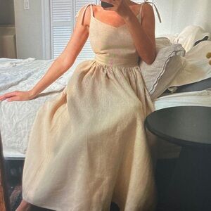 Elegant Cream Sleeveless Dress